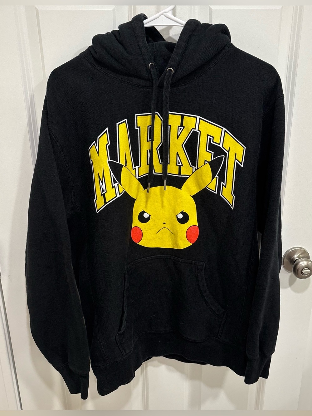 Market x Pokémon Pikachu Arc Pullover Sweatshirt Hoodie Mens U.S. Medium